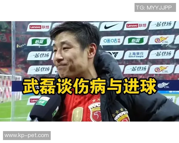 武磊暖心一举动感动全网登顶热搜引发球迷热烈讨论